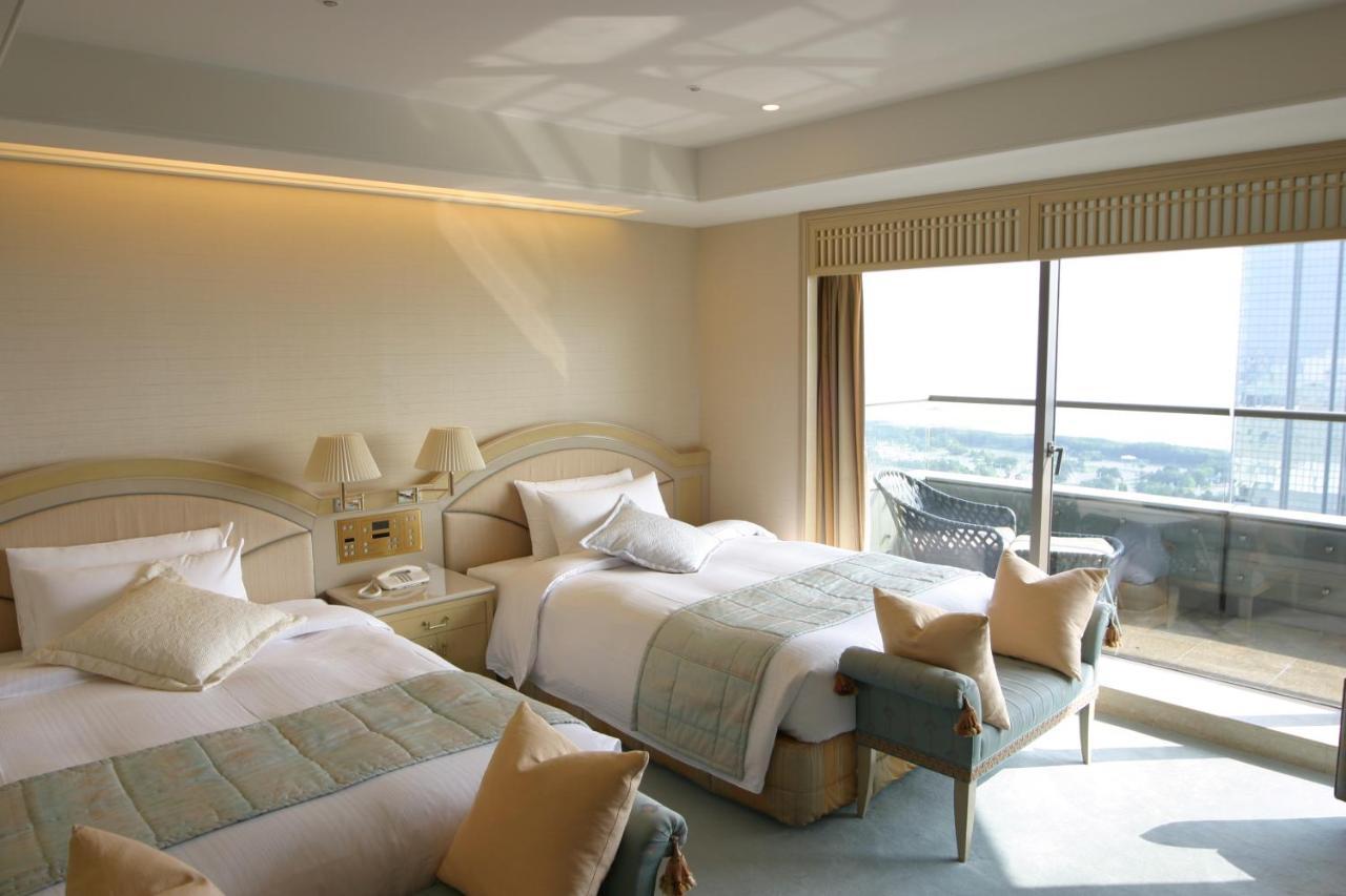 Hotel New Otani Makuhari Chiba Bagian luar foto